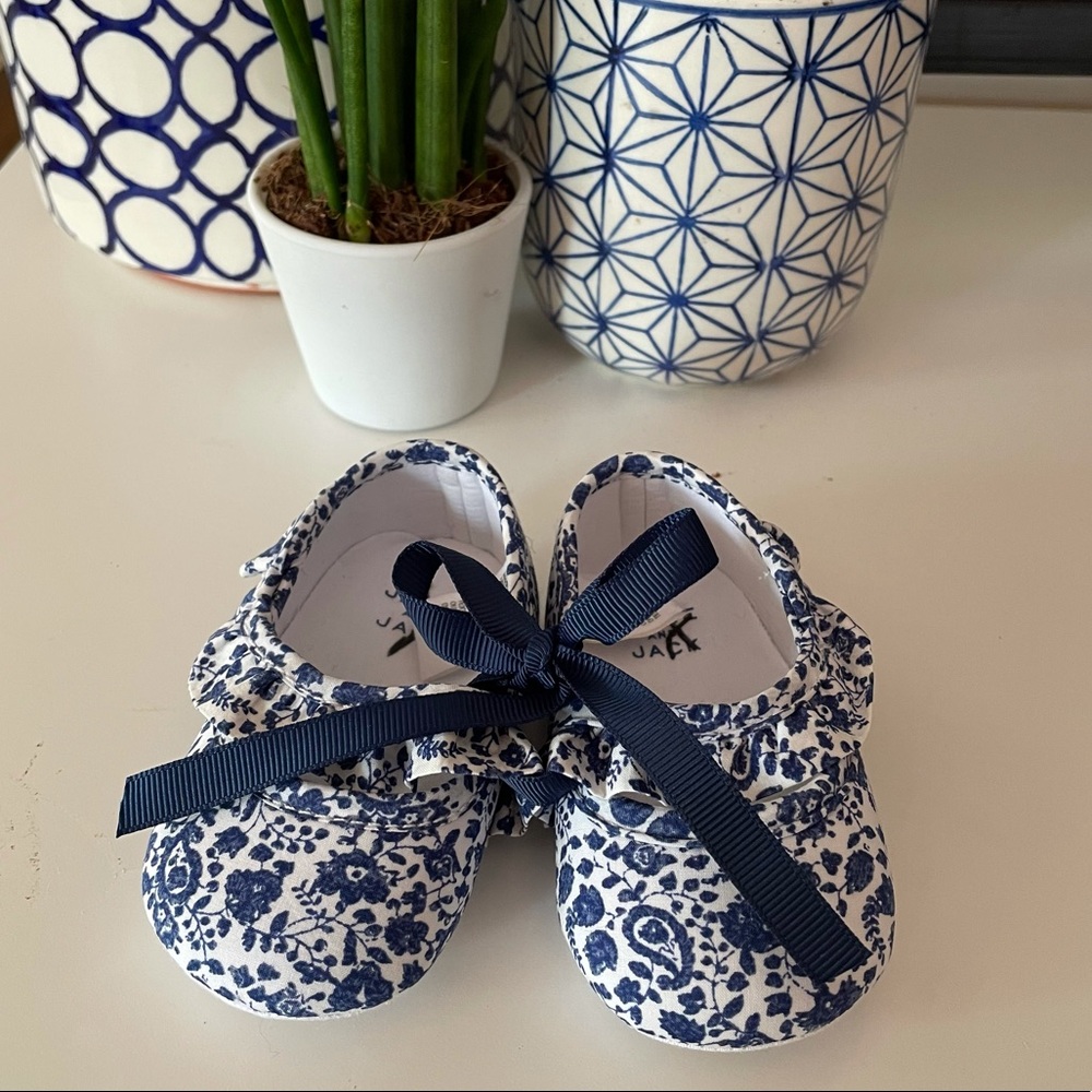 Janie & Jack newborn girls floral crib shoes